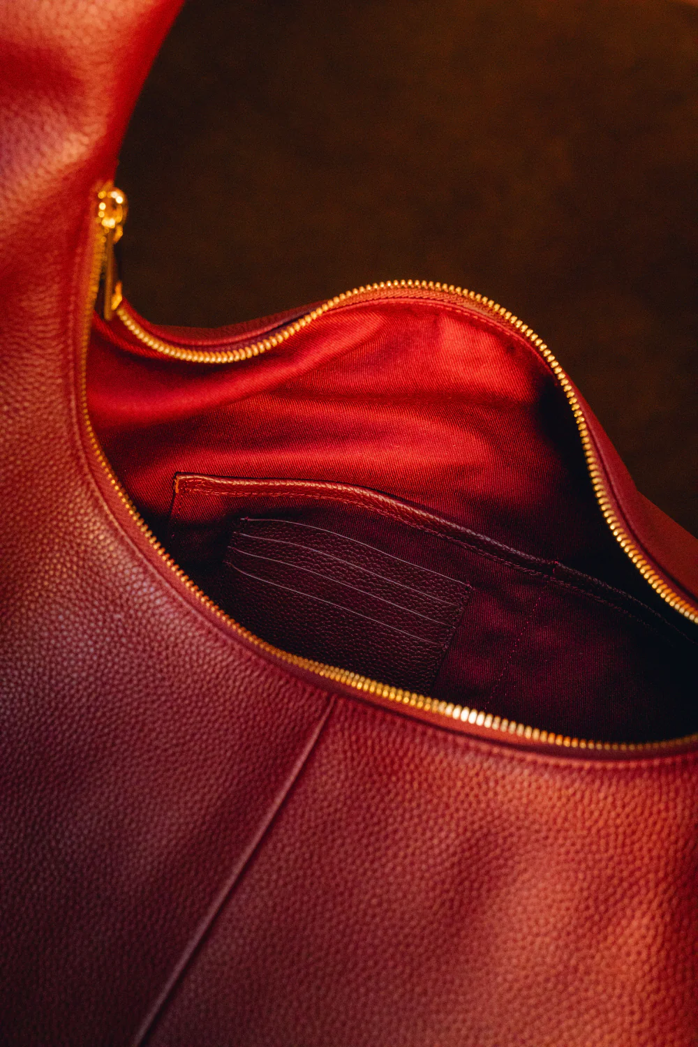 London Togo Leather Maxi Handbag - Burgundy - Image 4